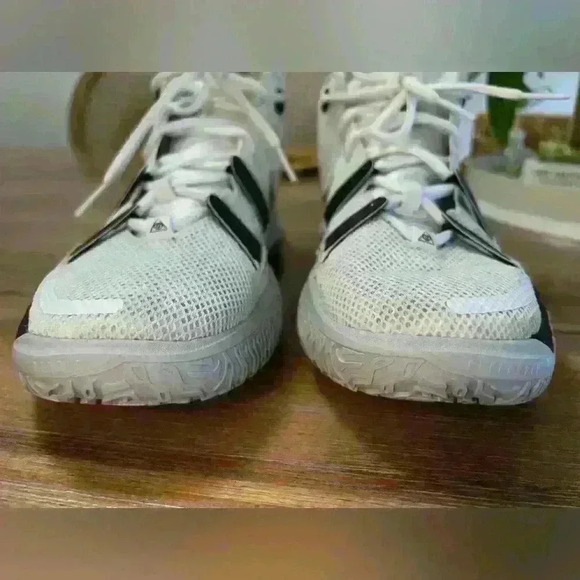 Nike Kyrie 7 GS 'Rings' CT4080-101 Size 5Y - Picture 6 of 9